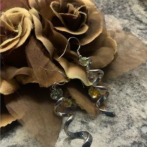 ♥️Brand new Sterling silver and Aurora Borealis crystal drop earrings.